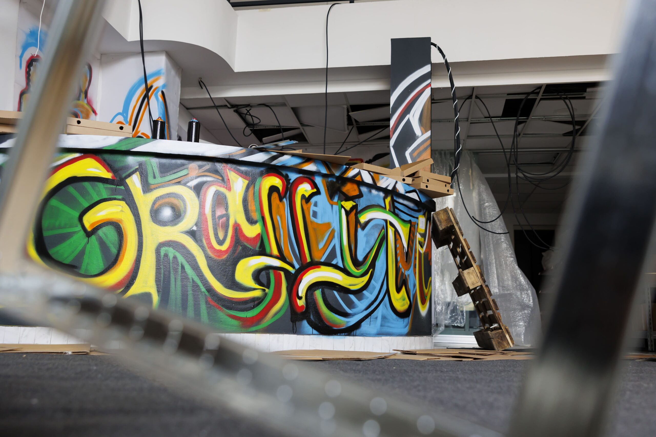 Murales Interactivos para Oficinas y Eventos Corporativos | Suite of Art